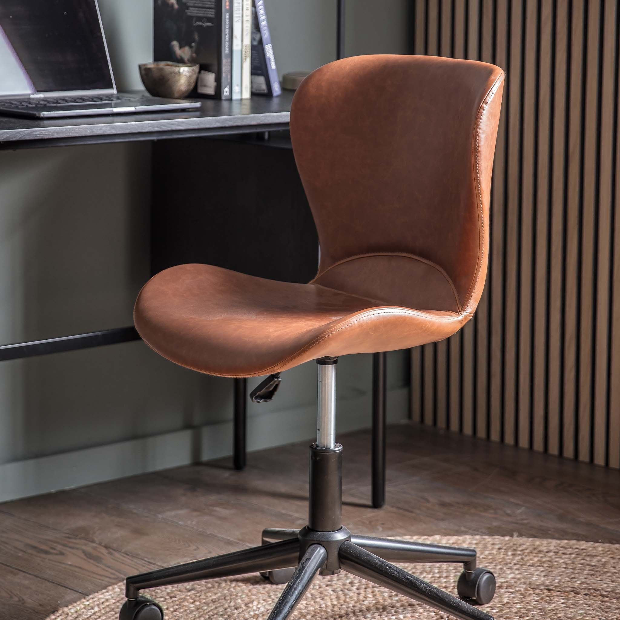 Robin Day Polo 5 Star Office Chair – LOFT Robin Day Polo 5 Star Office Chair – LOFT