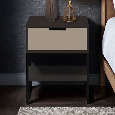 Kirk Bedside