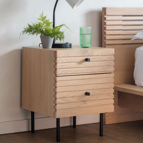 Oakes Bedside