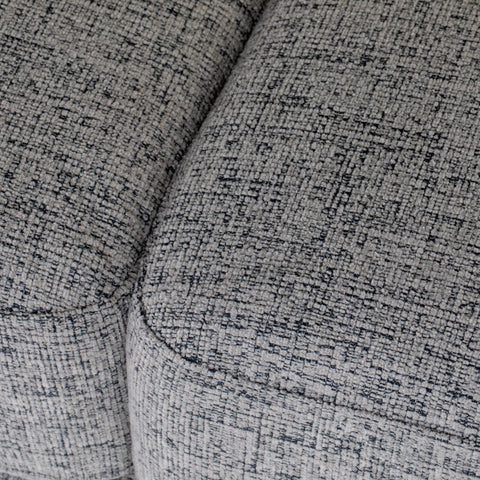 Magnus Armchair