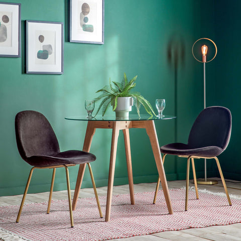 Camilla Round Dining Table